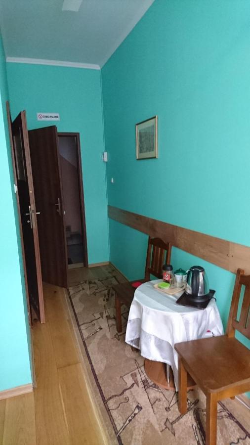 Hotelik Warmia -Pensjonat, Hostel Lidzbark Warmiński Eksteriør billede
