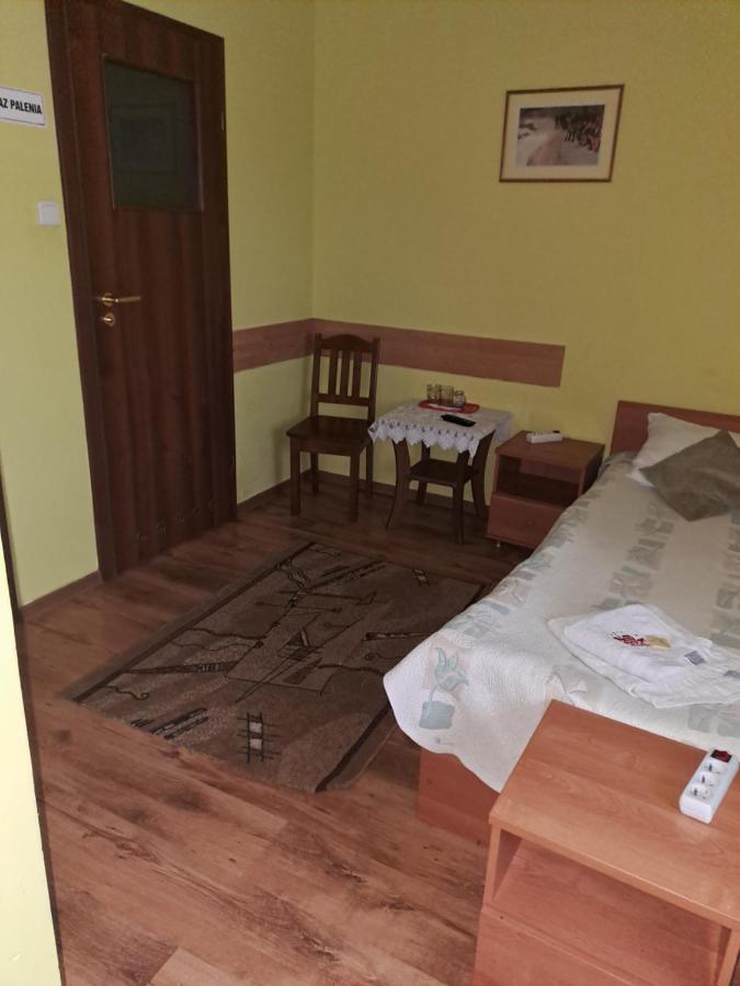 Hotelik Warmia -Pensjonat, Hostel Lidzbark Warmiński Eksteriør billede
